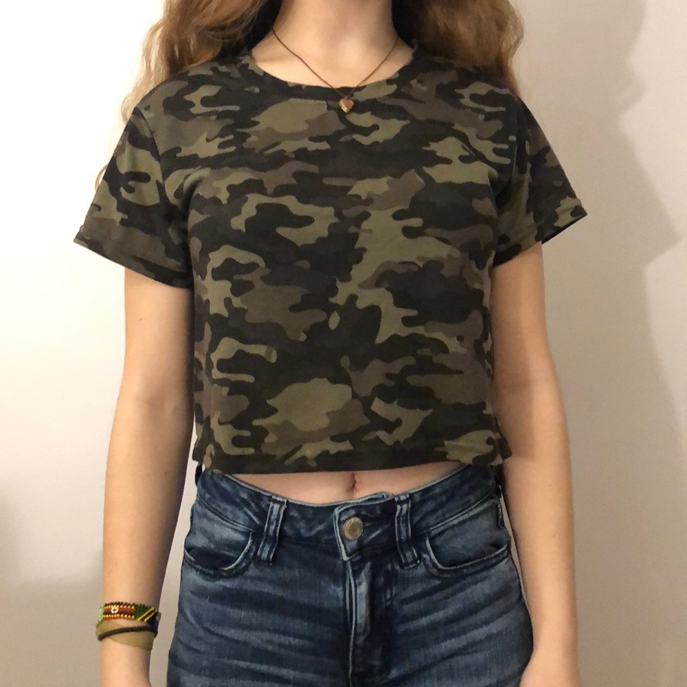 Cameo Print Crop Top